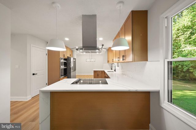8106 MORNINGSIDE DR, Manassas, VA 20112