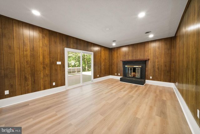 8106 MORNINGSIDE DR, Manassas, VA 20112