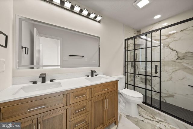 8106 MORNINGSIDE DR, Manassas, VA 20112