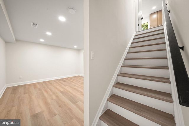 8106 MORNINGSIDE DR, Manassas, VA 20112