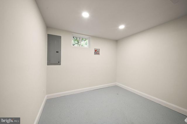 8106 MORNINGSIDE DR, Manassas, VA 20112