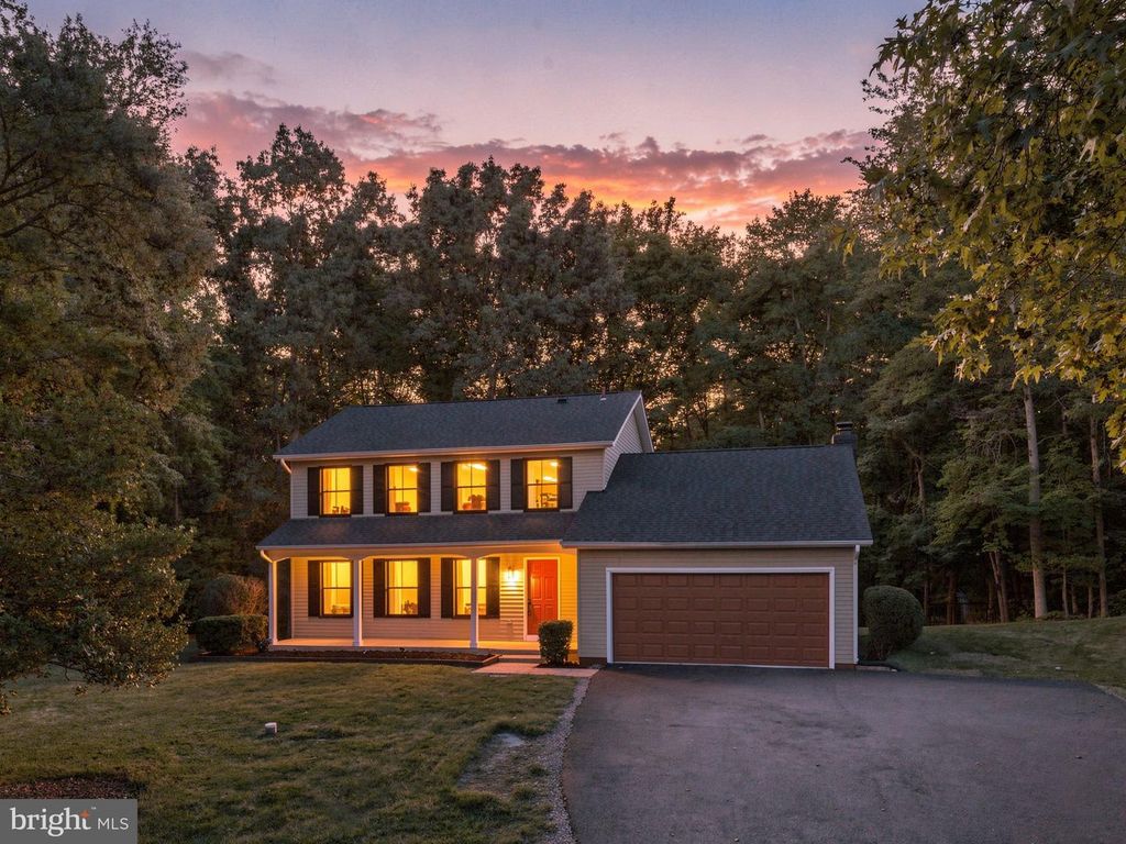 8106 MORNINGSIDE DR, Manassas, VA 20112