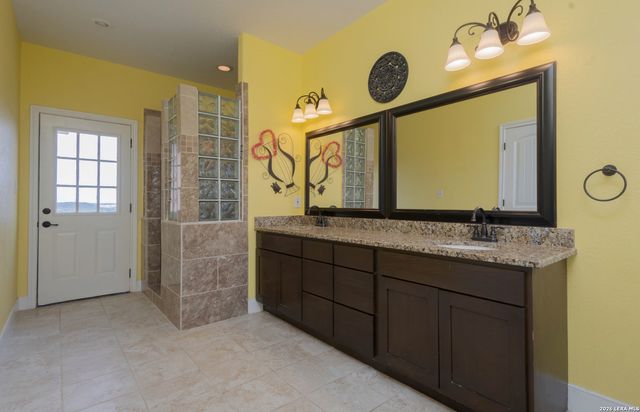 12307 Van De Carr, Helotes, TX 78023