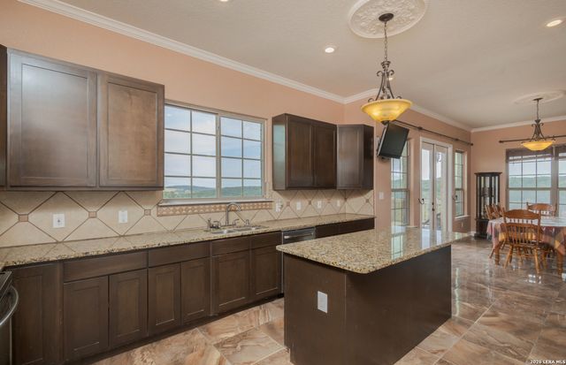 12307 Van De Carr, Helotes, TX 78023