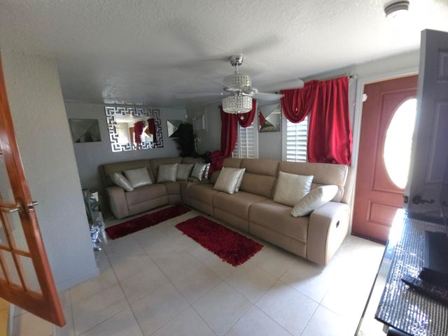 637 Dogwood Road, West Palm Beach, FL 33409