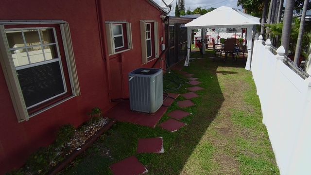 637 Dogwood Road, West Palm Beach, FL 33409