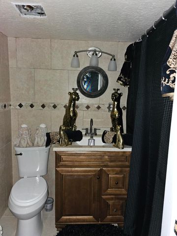 637 Dogwood Road, West Palm Beach, FL 33409