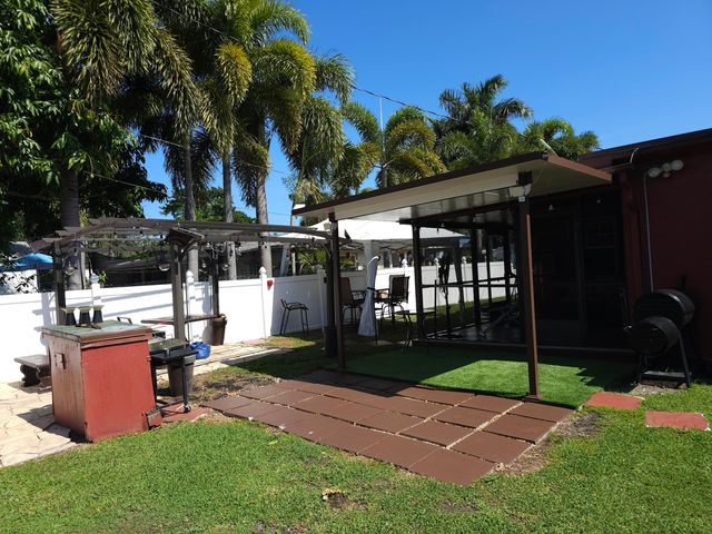 637 Dogwood Road, West Palm Beach, FL 33409