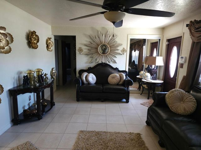 637 Dogwood Road, West Palm Beach, FL 33409