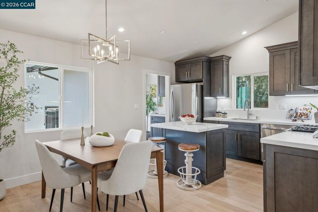3017 Madeline St, Oakland, CA 94602
