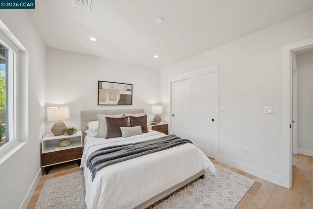 3017 Madeline St, Oakland, CA 94602