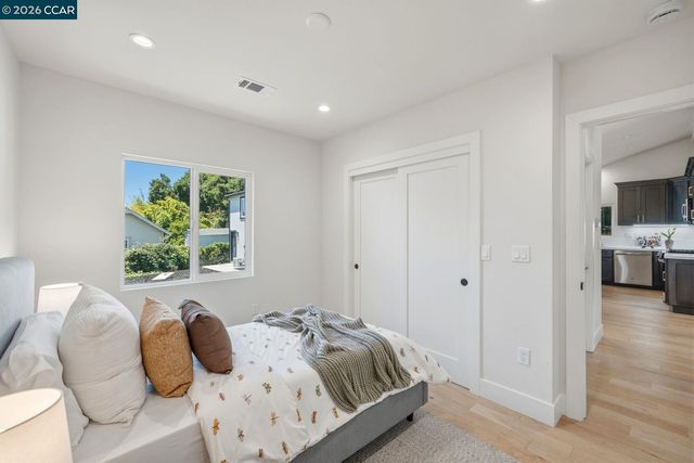 3017 Madeline St, Oakland, CA 94602
