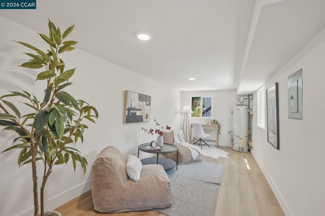 3017 Madeline St, Oakland, CA 94602