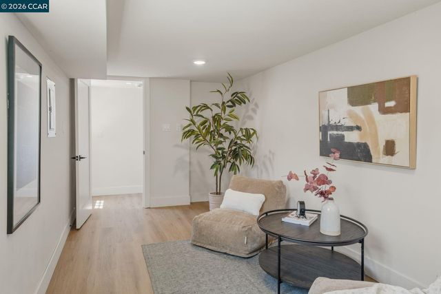 3017 Madeline St, Oakland, CA 94602