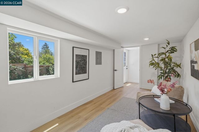 3017 Madeline St, Oakland, CA 94602