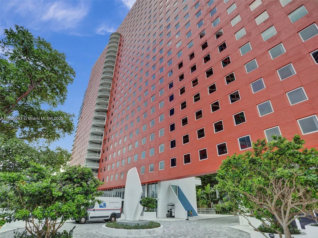 1627 Brickell Ave 605, Miami, FL 33129
