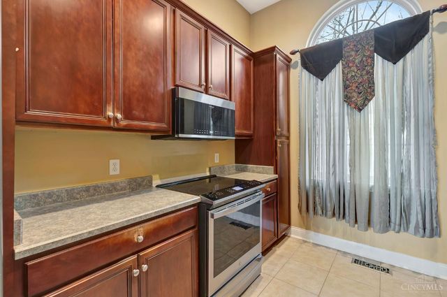 550 Aston View Lane, Cleves, OH 45002