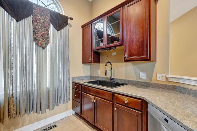 550 Aston View Lane, Cleves, OH 45002