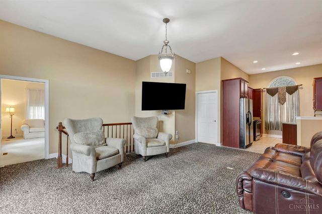 550 Aston View Lane, Cleves, OH 45002