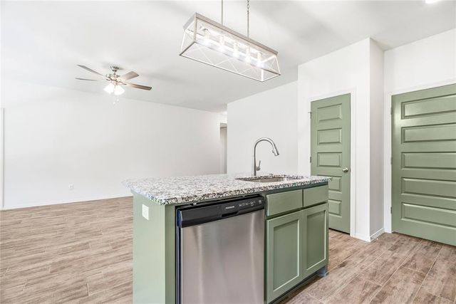 4656 Lincoln Landing, Harrah, OK 73045