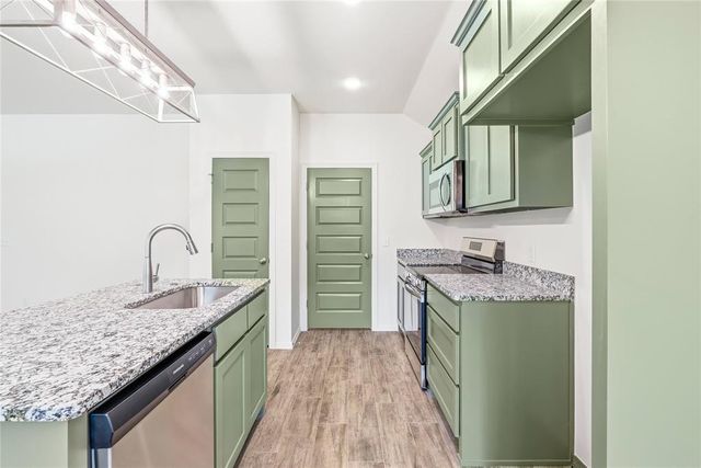 4656 Lincoln Landing, Harrah, OK 73045