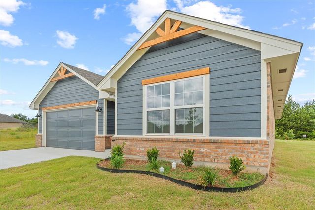 4656 Lincoln Landing, Harrah, OK 73045