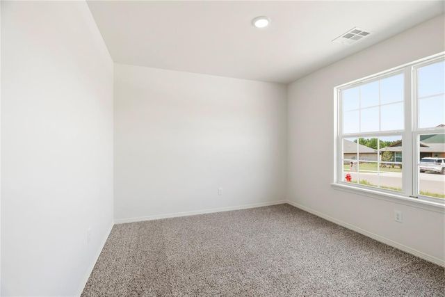 4656 Lincoln Landing, Harrah, OK 73045