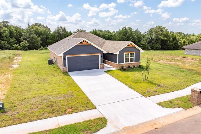 4656 Lincoln Landing, Harrah, OK 73045