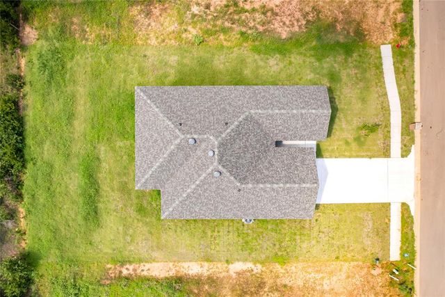 4656 Lincoln Landing, Harrah, OK 73045