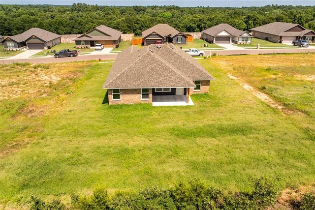 4656 Lincoln Landing, Harrah, OK 73045