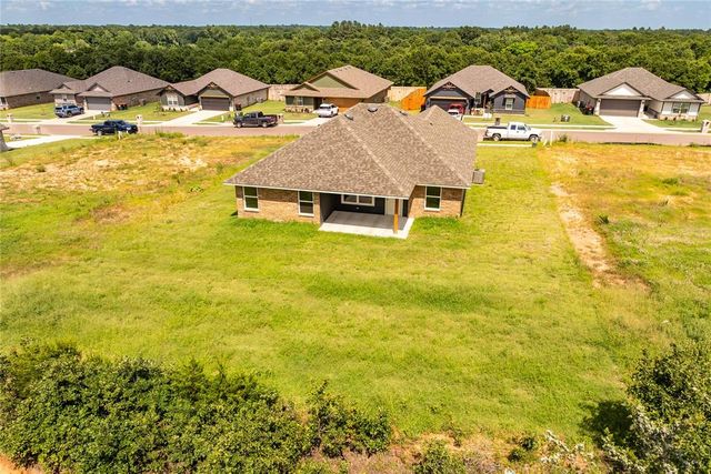 4656 Lincoln Landing, Harrah, OK 73045