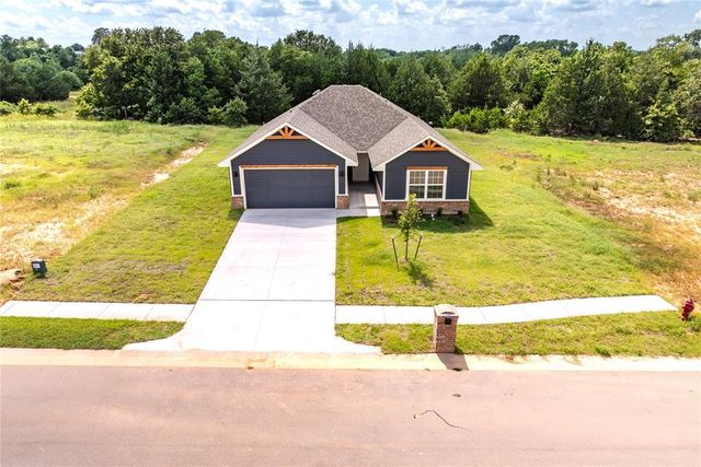 4656 Lincoln Landing, Harrah, OK 73045