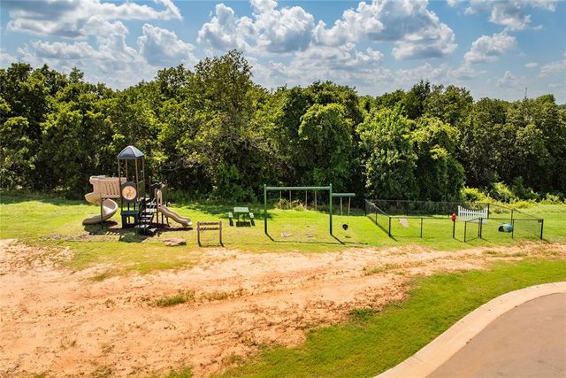 4656 Lincoln Landing, Harrah, OK 73045