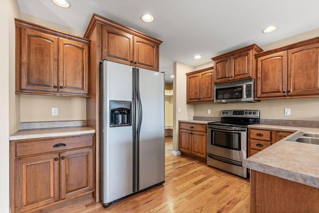 3704 TIMBER RUN DR, Columbia, MO 65203
