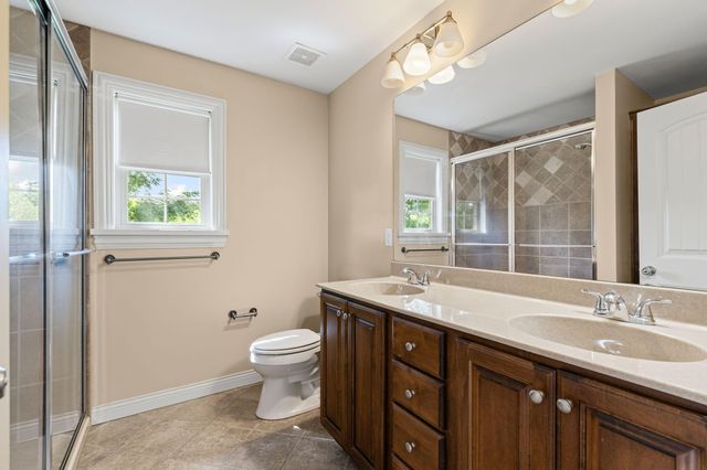 3704 TIMBER RUN DR, Columbia, MO 65203