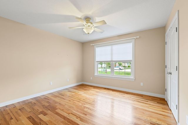 3704 TIMBER RUN DR, Columbia, MO 65203