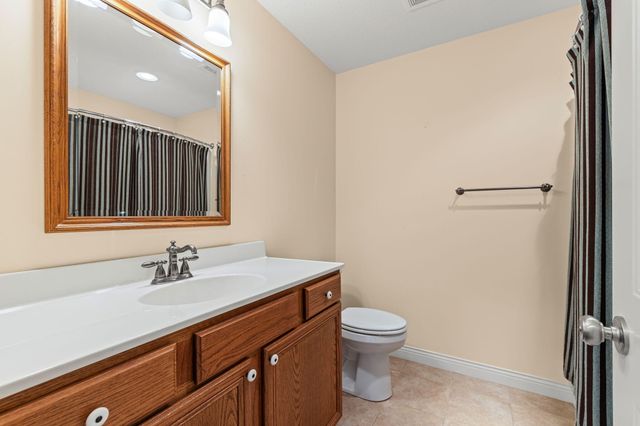 3704 TIMBER RUN DR, Columbia, MO 65203