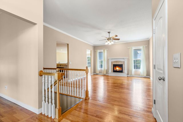 3704 TIMBER RUN DR, Columbia, MO 65203