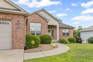 3704 TIMBER RUN DR, Columbia, MO 65203