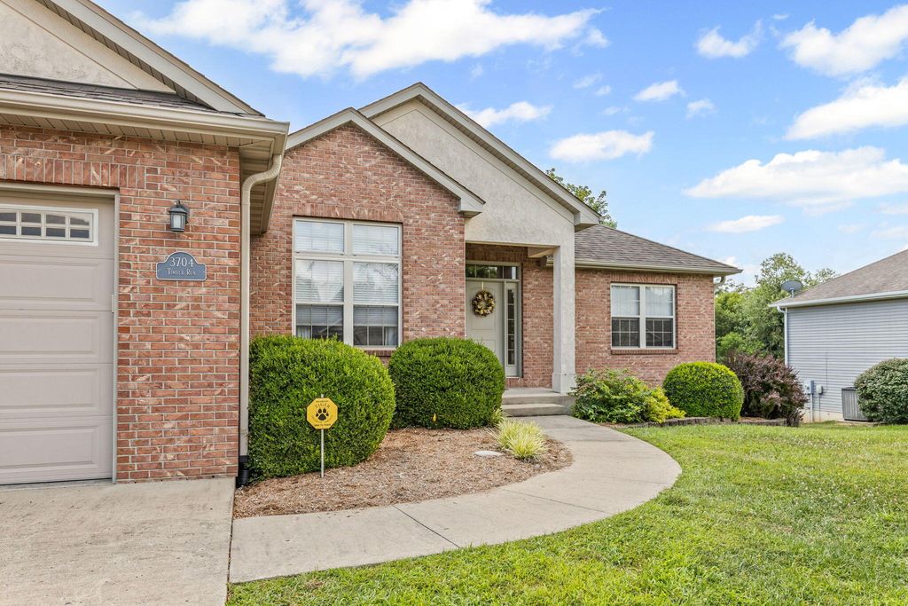 3704 TIMBER RUN DR, Columbia, MO 65203