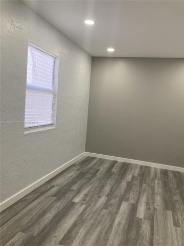 14351 SW 93rd Terrace, Miami, FL 33186