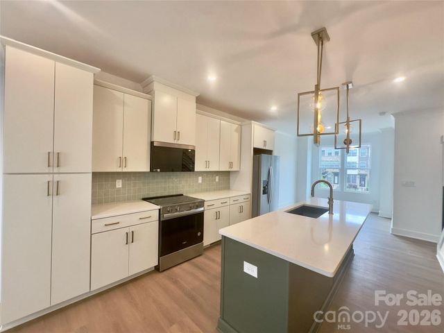 5009 Dutchess Drive 40, Charlotte, NC 28217