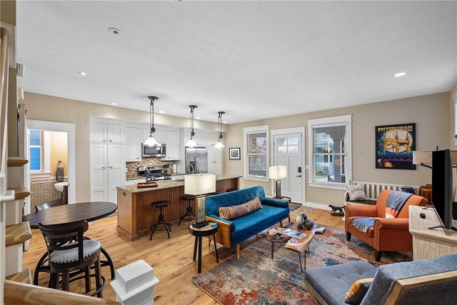 706 Ivy St Unit 1, Shadyside, PA 15232