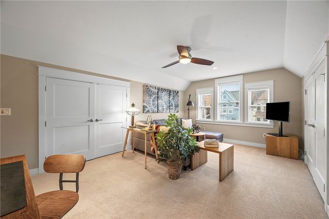 706 Ivy St Unit 1, Shadyside, PA 15232