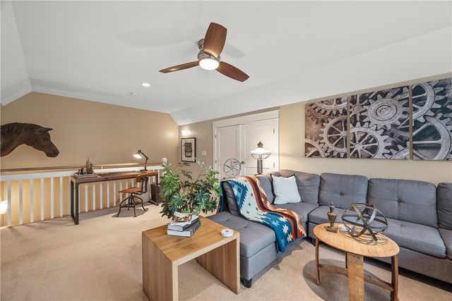 706 Ivy St Unit 1, Shadyside, PA 15232
