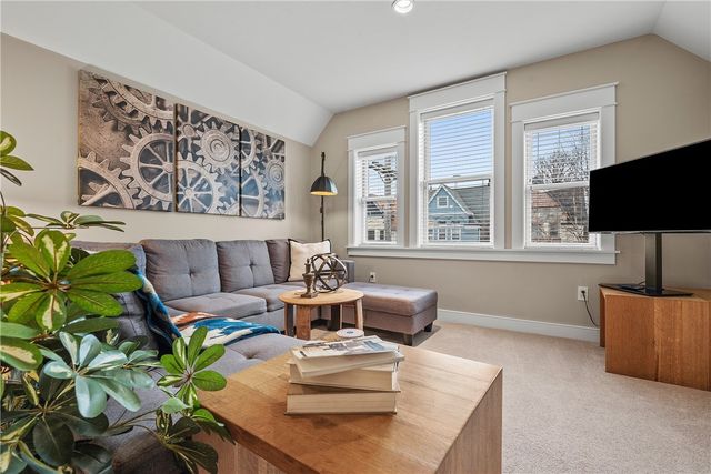 706 Ivy St Unit 1, Shadyside, PA 15232