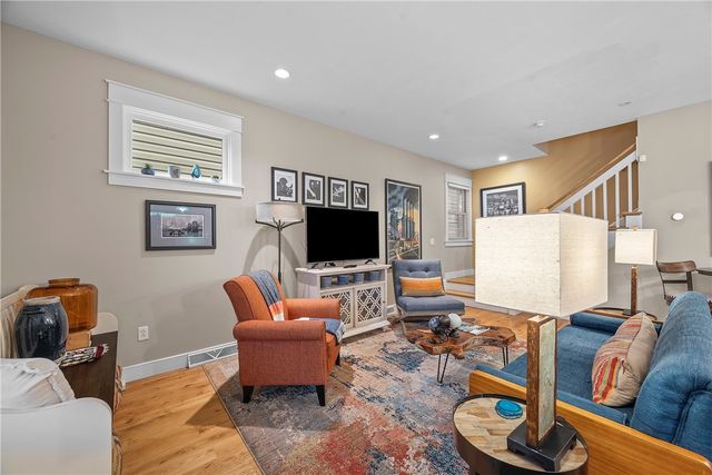 706 Ivy St Unit 1, Shadyside, PA 15232