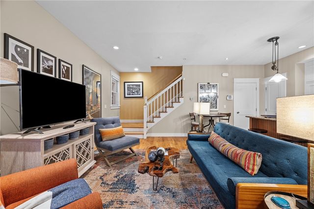 706 Ivy St Unit 1, Shadyside, PA 15232