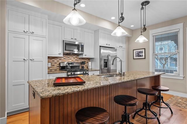 706 Ivy St Unit 1, Shadyside, PA 15232