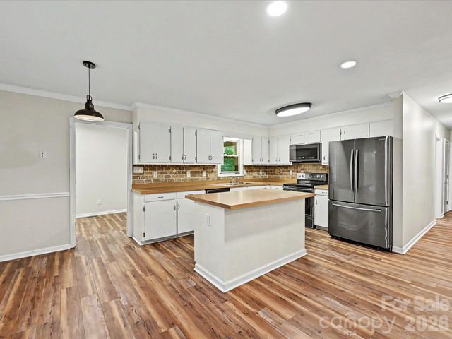 1123 S Forest Hills School Road, Marshville, NC 28103